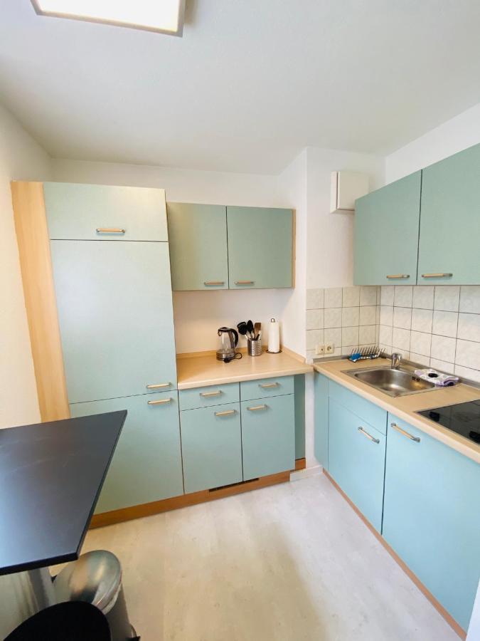 Outletcity Apartment Ferienwohnung Metzingen เมทซิงเงน ภายนอก รูปภาพ