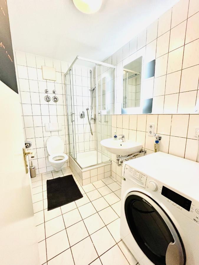 Outletcity Apartment Ferienwohnung Metzingen เมทซิงเงน ภายนอก รูปภาพ