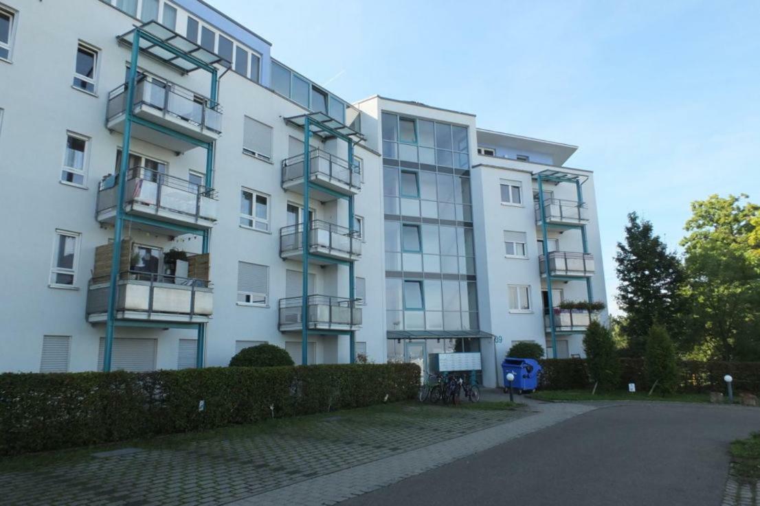 Outletcity Apartment Ferienwohnung Metzingen เมทซิงเงน ภายนอก รูปภาพ