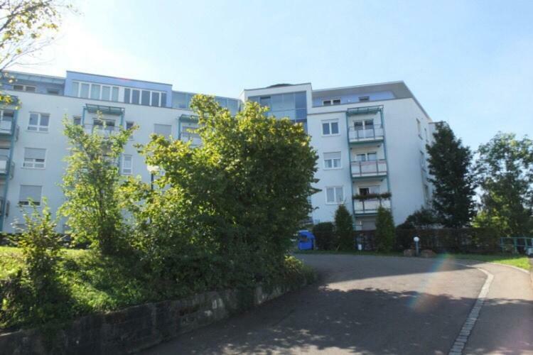 Outletcity Apartment Ferienwohnung Metzingen เมทซิงเงน ภายนอก รูปภาพ
