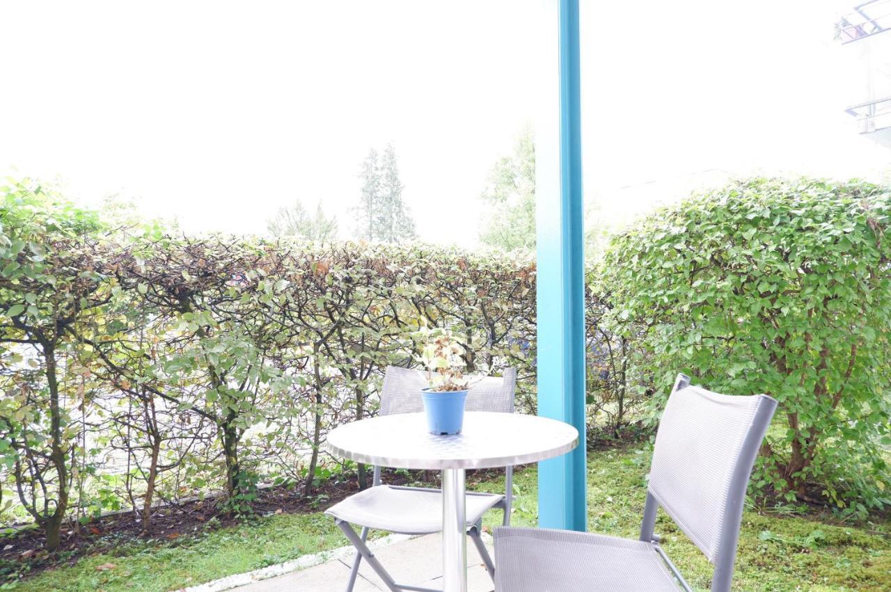 Outletcity Apartment Ferienwohnung Metzingen เมทซิงเงน ภายนอก รูปภาพ