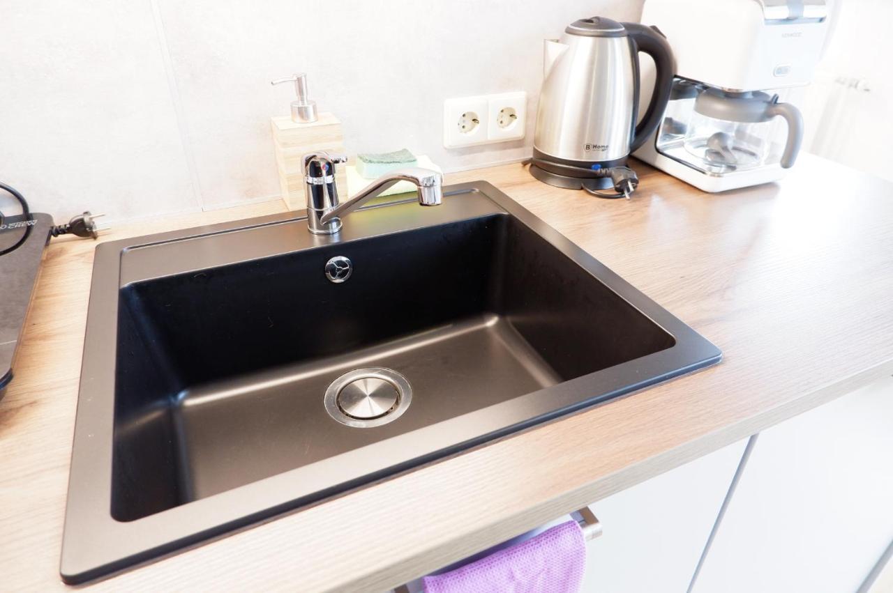 Outletcity Apartment Ferienwohnung Metzingen เมทซิงเงน ภายนอก รูปภาพ