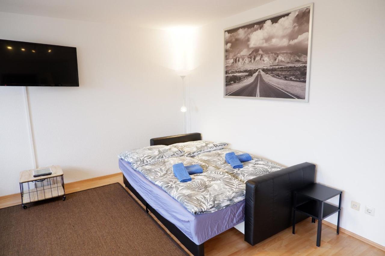 Outletcity Apartment Ferienwohnung Metzingen เมทซิงเงน ภายนอก รูปภาพ